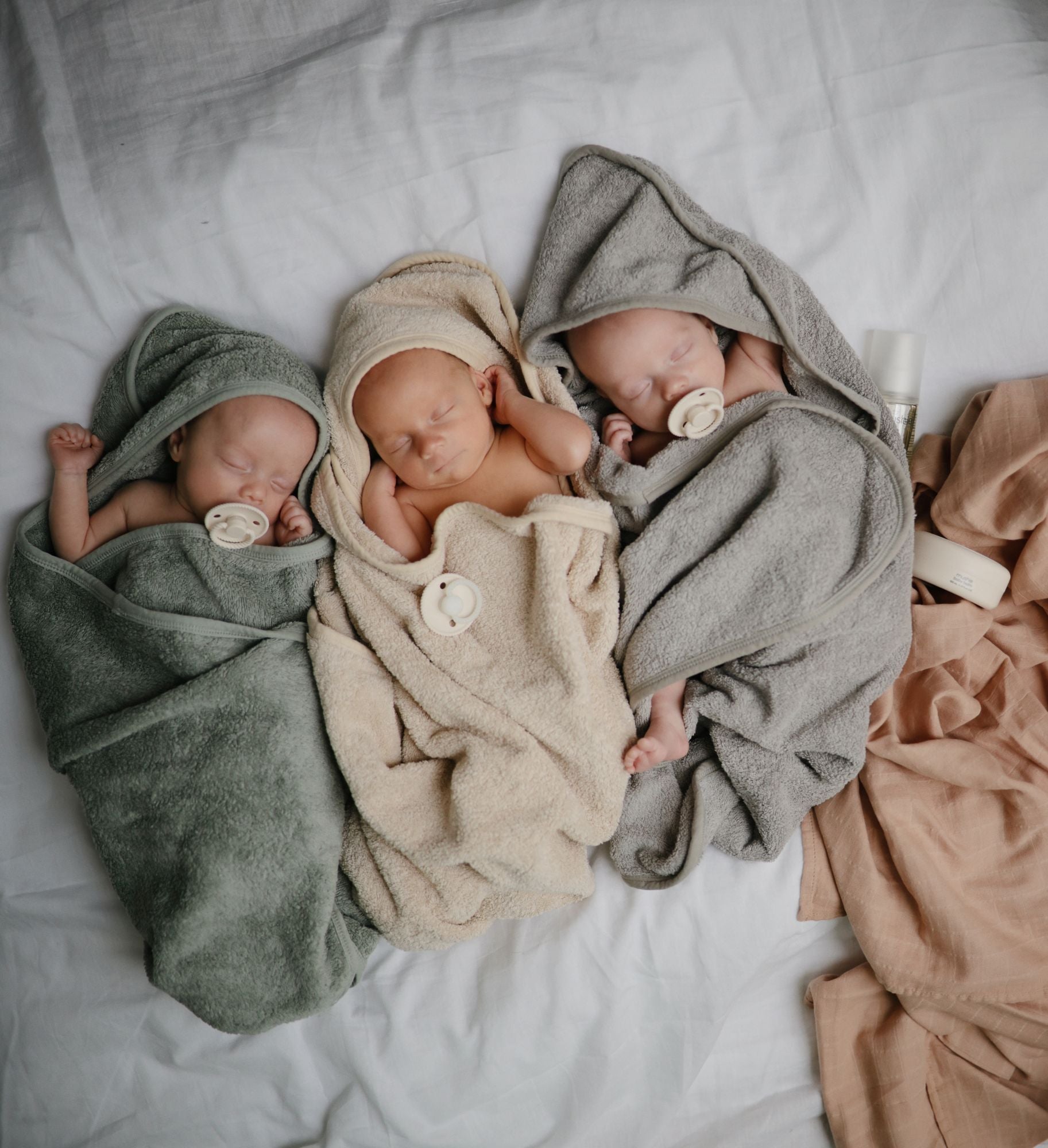 Tidur Aktif VS Tidur Tenang: Kenali Pola Tidur Newborn